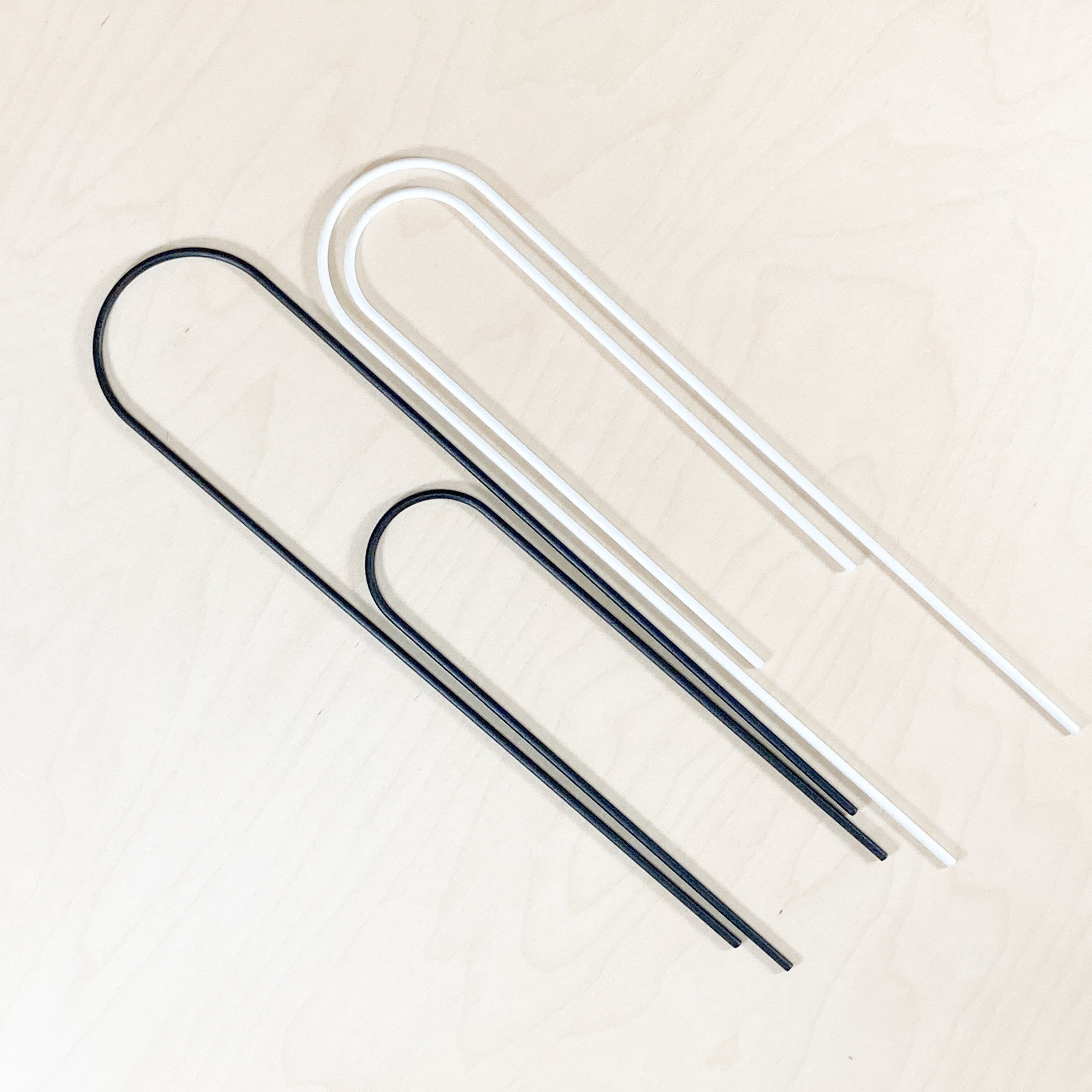 U - houseplant trellis